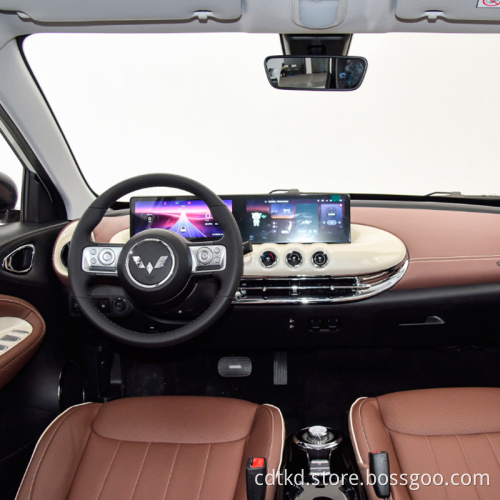 Wuling Small Mini Auto Electric Car Bingguo 2023 333 km Yuexiang Versione Home EV a sinistra Drive Car Electric